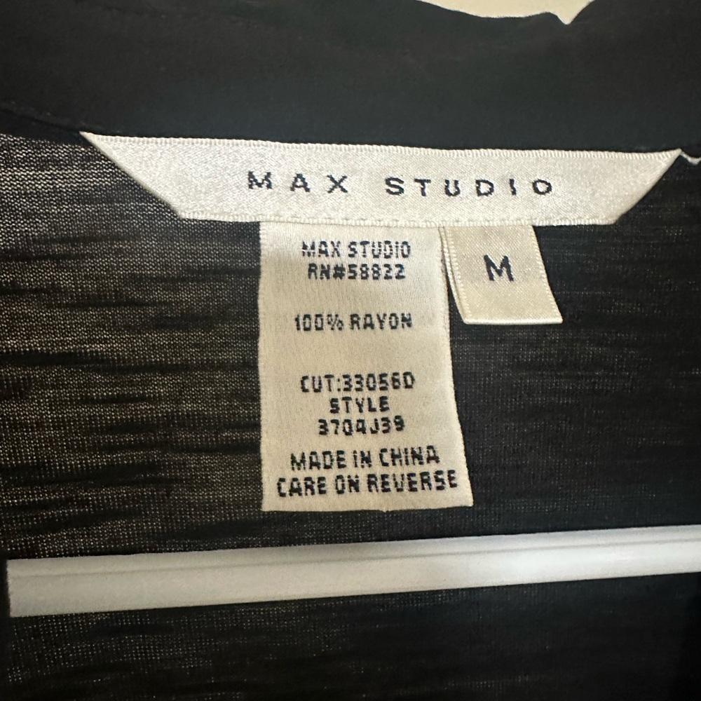 Max Studio - Picture 2 of 2